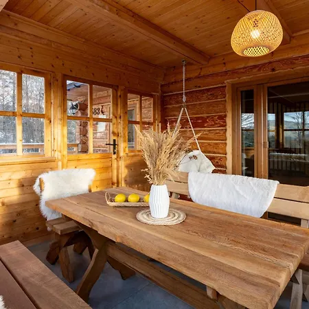 Piechowka - Goralski Dom Z Bala Z Goraca Balia I Widokiem Na Gory Holiday home Pewel Wielka